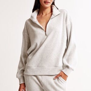 A&F | NWOT Lounge Brushed Rib Half Zip in Light Grey